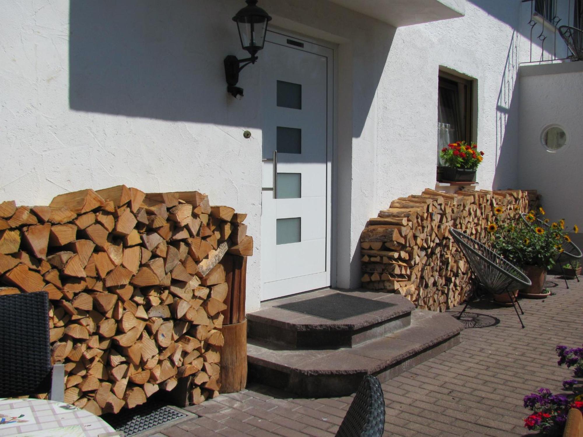 #7 Ferienhaus Mit Schlossblick Trunkelsberg Fuer Max 6 Personen,Kueche Komplett Eingerichtet, 2 Baeder 3 Schlafzimmer Top-Ausstattung Eksteriør bilde